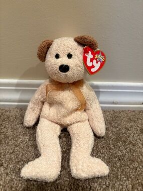 TY 2000 Huggy the Teddy Bear